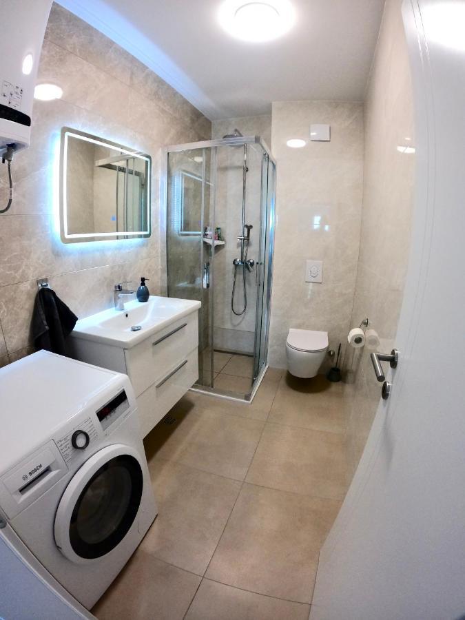 Apartment Dalmatino Makarska Bagian luar foto