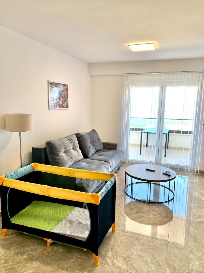 Apartment Dalmatino Makarska Bagian luar foto